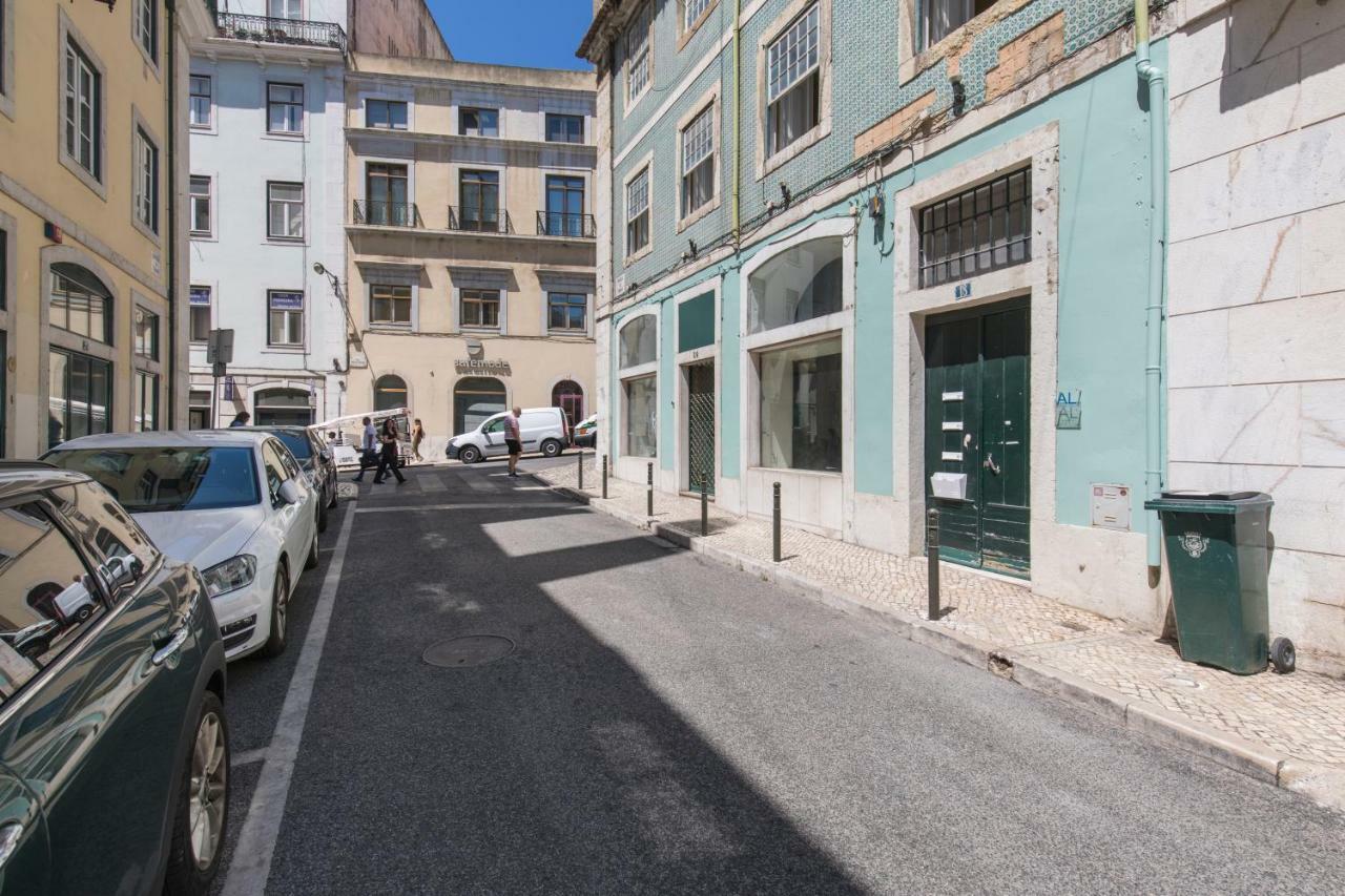 Blue Tiles In City Center Lisbon Luaran gambar